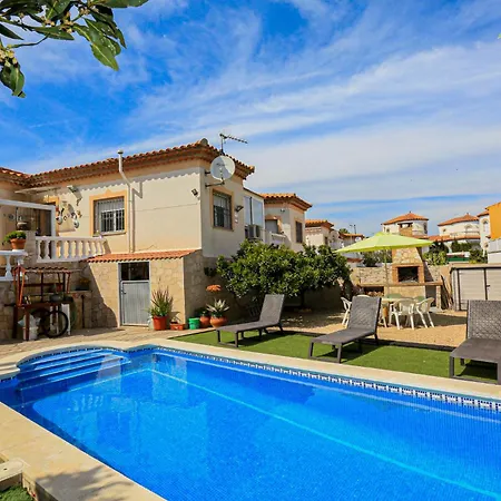 Fenoy - Only Families Villa