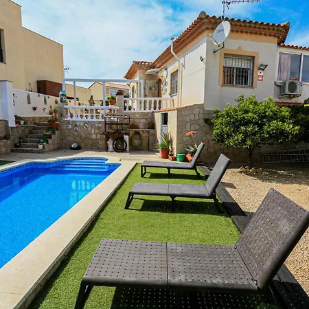 Fenoy - Only Families Villa